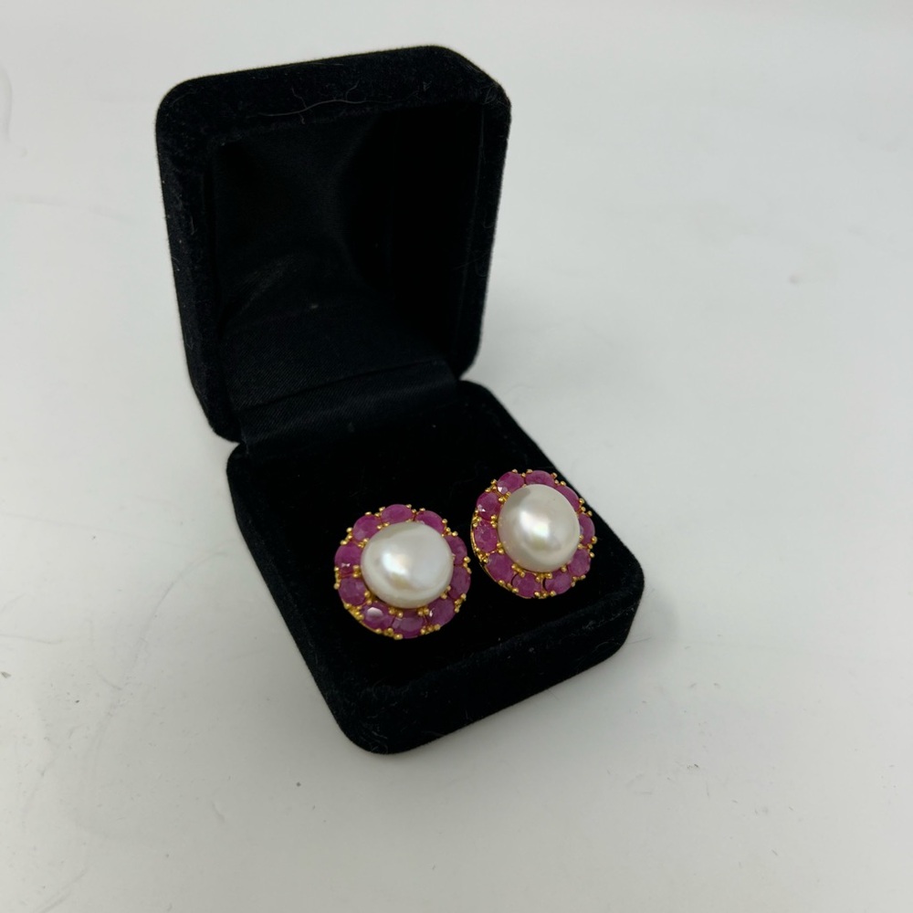 Pink and Gold Halo Stud Earrings with Pearls - Picture 4 of 5